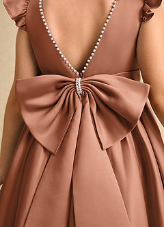 Azazie Dumpling Robe Demoiselle D'honneur Fillette Robe Trapèze en Mat Satiné Arc Bronze image6