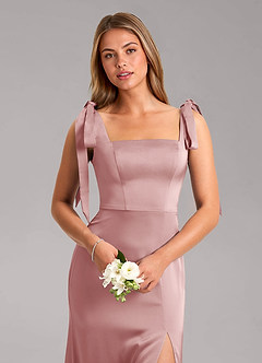 Azazie Frostine Robes de demoiselle d'honneur Robe Trapèze en Satin extensible Arc Rose Poussiéreuse image4
