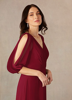 Azazie Bronwyn vestidos de madre de la novia Vestido de Borgoña de Gasa de Corte En A con Cuello de pico fruncido image3