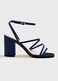 front Ensemble de sandales à talons carrés et bride cheville en satin mat assorties et pochette enveloppe