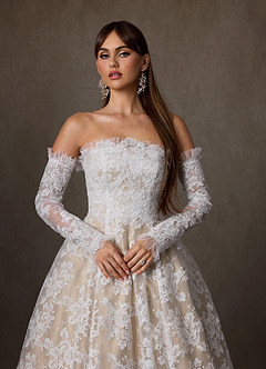 Azazie Hinata 웨딩드레스 볼가운 스트랩리스 레이스 채플 트레인 드레스 image6