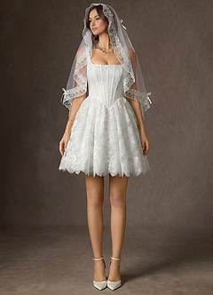 front The French Vintage Ruffled Lace Elbow Veil