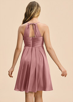 Azazie Ginny Junior Vestido Rosa Polvorienta de Satén Elástico de Corte en A con Plisado image2