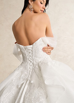 Azazie Mirabelle Vestidos de novia Vestido de Diamante Blanco de Tul de Corte Princesa con Lentejuela image7