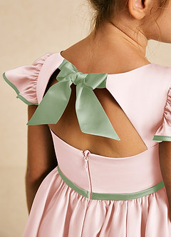 Azazie Sugar Plum Robe Demoiselle D'honneur Fillette Robe Trapèze en Mat Satiné Arc Rose Poudré Sauge Poussiéreuse image4
