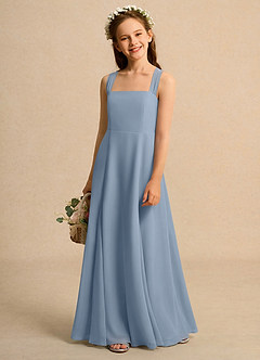 Azazie Tater Junior Formal Robe Demoiselle D'honneur Fillette Robe Trapèze en Mousseline de soie Plissée Bleu Poussiéreux image1