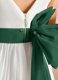 Azazie Margot Abiti da Ragazza di Fiori Abito A-Line in Chiffon Plissettato Avorio Verde Scuro image9