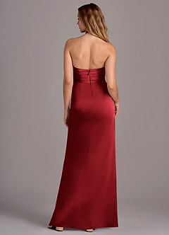 Azazie Jemma Robes de demoiselle d'honneur Robe Fourreau en Satin extensible Plissée Écarlate image2