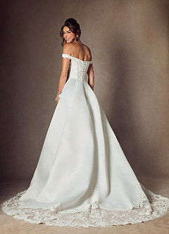 Azazie Kimberlee Wedding Dresses Diamond White Ball-Gown Sweetheart Neckline Lace Dress image6