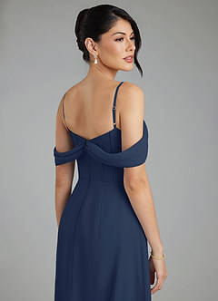 Azazie Cece Robes de demoiselle d'honneur Robe Trapèze en Mousseline de soie Épaule décolletée Bleu Marine Foncé image2
