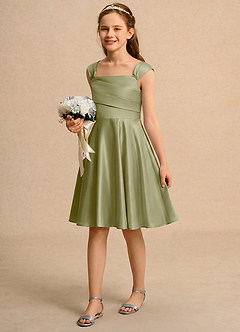 Azazie Budle Robe Demoiselle D'honneur Fillette Robe Trapèze en Mat Satiné Plissée Vert Mousse image5