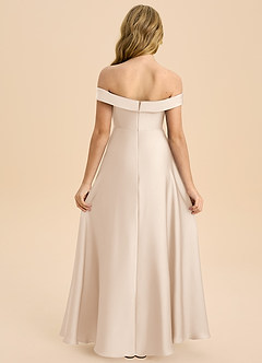 Azazie Sissy Junior Abito A-Line in Raso Elasticizzato a Spalla Scoperta Alabastro Bianco image2