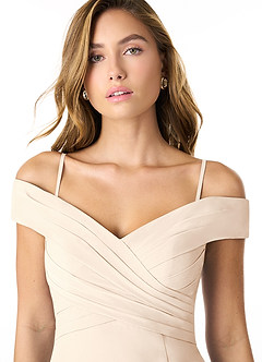Azazie Lecia Vestidos de damas de honor Vestido de Alabastro Blanco de Gasa de Imperio Convertible con Plisado fuera del hombro image2