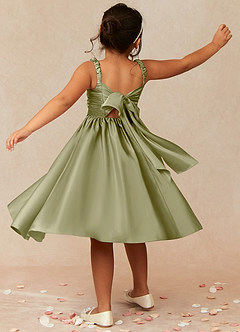 Azazie Cutie Pie Blumenmädchenkleider A-Linie Plissee Matte Satin Kleid Moosgrün image2