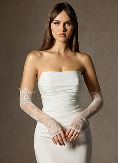 front Chantilly Lace Fingerless Gloves