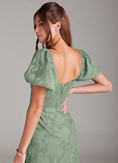Azazie Evalina Vestidos de damas de honor Vestido de Matcha de Devorado Floral de Corte Recto image5