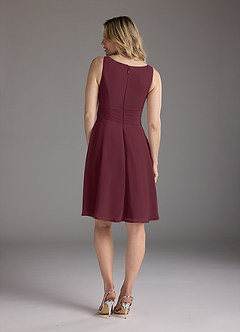 Azazie Shirley Mère de la mariée Robes Robe Trapèze en Mousseline de soie Plissé Scoop Cabernet image6