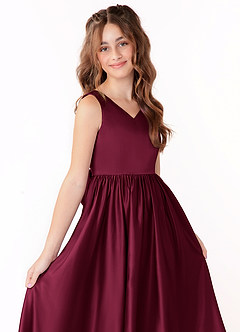Azazie Hathaway Junior Vestido Borgoña de Satén Elástico de Corte en A con Lazo image5
