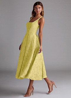 Azazie Amalie Brautjungfernkleider A-Linie Plissee Blumen-Burnout Kleid Kanarienvogel image4