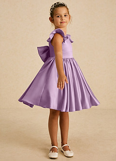 Azazie Tootsie 플라워 걸 드레스 A라인 보우 매트 새틴 무릎 길이 드레스 image4