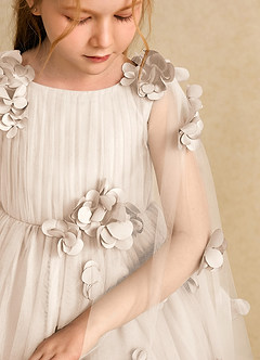 Azazie Staria vestidos de niña de las flores Vestido de Alabastro Blanco de Tul de Princesa con Volante image10