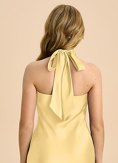 Azazie Chickie Junior Robe Fourreau en Satin extensible Plissé Beurre image6