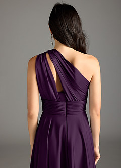Azazie Charlize Robes de demoiselle d'honneur Robe Trapèze en Satin extensible Ue épaule Grain De Raisin image8