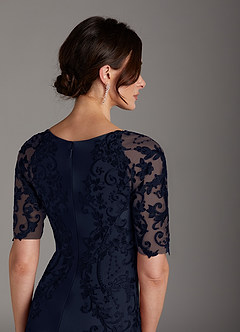 Azazie Farrah vestidos de madre de la novia Vestido de Azul Marino Oscuro de Crepé elástico de Recto con Encaje image3