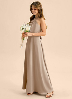 Azazie Beah Junior Robe Trapèze en Satin extensible Plissée Taupe image7