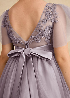 Azazie Queenie Robe Demoiselle D'honneur Fillette Robe Trapèze en Dentelle Crépuscule image6