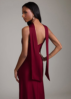 Azazie Cassiana Jurken voor bruidsmeisjes Jurk van Stretch Satijn met Zeemeermin Geplooid Bourgondië image4