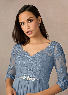 Azazie Hayek Mère de la mariée Robes Robe Trapèze en Mousseline de soie Col V en dentelle Violet Crépusculaire image3