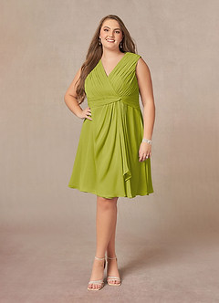 Azazie Theron Mère de la mariée Robes Robe Trapèze en Mousseline de soie Col V plissé Citronnelle image6