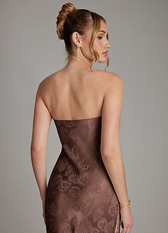 Azazie Viv Essayer des robes à la maison Robe Fourreau en Jacquard Sans bretelles Jacquard Au Chocolat image7