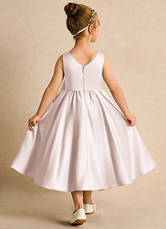 Azazie Hermia Robe Demoiselle D'honneur Fillette Robe Trapèze en Mat Satiné Sans manches Rose Pétale image2