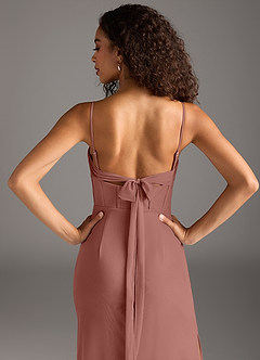 Azazie Mai Robes de demoiselle d'honneur Robe Fourreau en Maille Plissée Rose De Cèdre image6