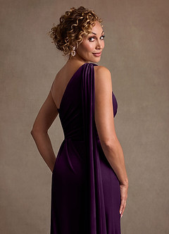 Azazie Aphra Klänningar till brudens mor Klä Tubklänning i sammet Ena axeln Druva image5