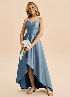 Azazie Eirlys Junior Vestido Azul Empoeirado de Cetim elástico de Linha A com Plissado image4