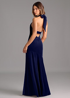 Azazie Drita Robes de demoiselle d'honneur Robe Trapèze en velours Plissée Bleu Marine Foncé image2