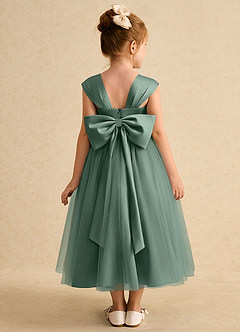 Azazie Chickadee vestidos de niña de las flores Vestido de Eucalipto de Satin Mate de Princesa con Escote de Corazón image3