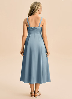 Azazie Ramona Junior Vestido de Azul Polvoriento de Satén Elástico de Corte en A con Escote de Corazón image2