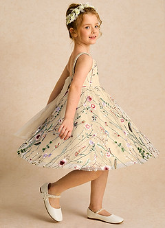 Azazie Peppa Flower Girl Dresses Classic Champagne A-Line Sweetheart Neckline Tulle Dress image4