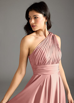 Azazie Charlize Robes de demoiselle d'honneur Robe Trapèze en Satin extensible Ue épaule Rosette image7