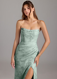 Azazie Leonis Vestidos de damas de honor Vestido Agave de Devorado Floral de Corte Recto Convertible con Palabra de honor image4