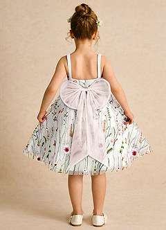 Azazie Peppa vestidos de niña de las flores Vestido de Marfil Pétalo De Rosa de Tul de Corte En A con Escote de Corazón image2