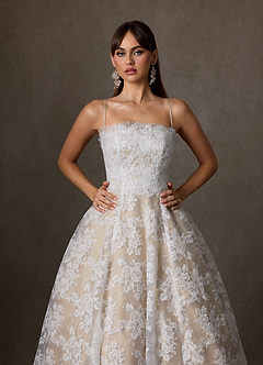 Azazie Hinata 웨딩드레스 볼가운 스트랩리스 레이스 채플 트레인 드레스 image9