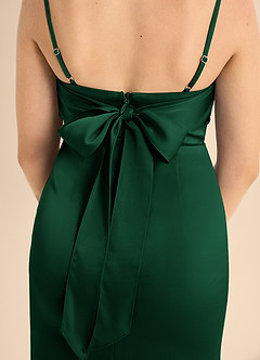Azazie Mai Junior Vestido Verde Oscuro de Satén Elástico de Corte Recto con Escote corazón image6