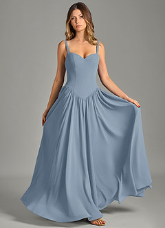 Evadina Kleid zum Anprobieren