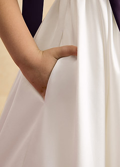 Azazie Stacie Jurken voor bloemenmeisjes A-Lijn Jurk van Mat Satijn Boog Ivoor Pruim image6