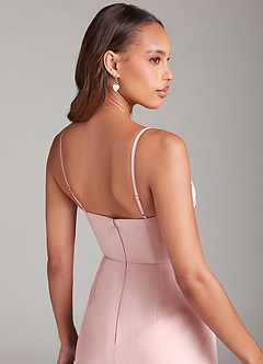 Azazie Maci Robes de demoiselle d'honneur Robe Fourreau en Mousseline de soie Plissée Rose Pâle image6
